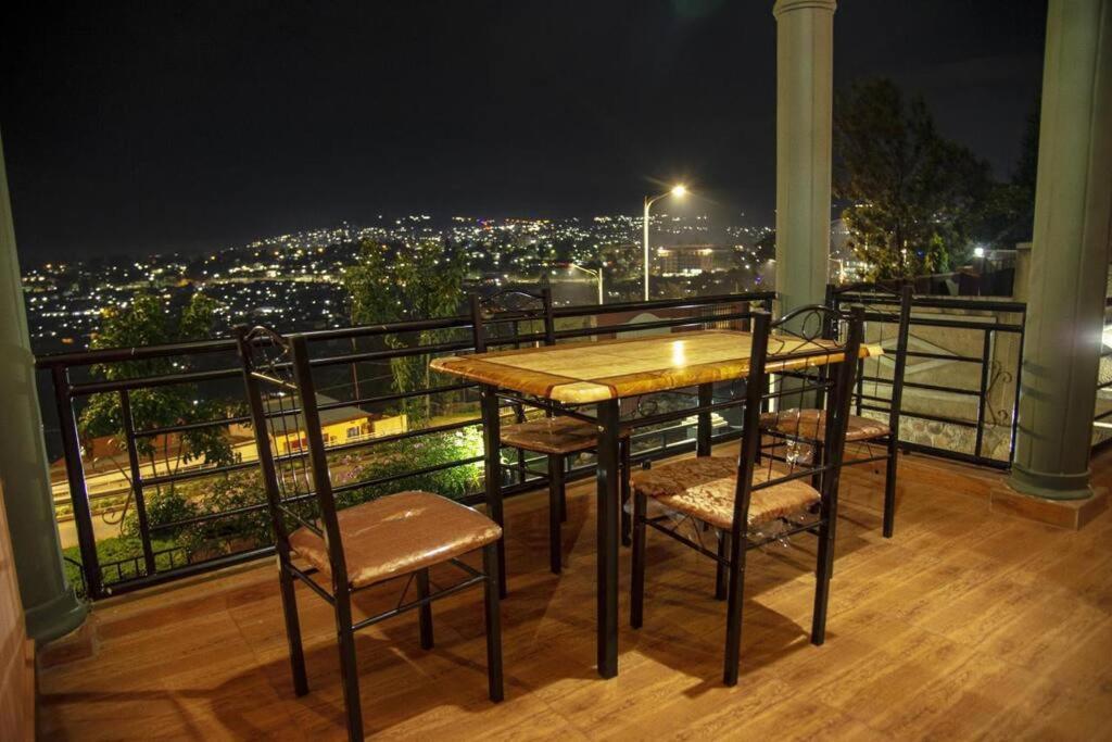 Kigali Beauty Hill View Apartment ภายนอก รูปภาพ