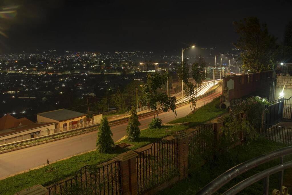 Kigali Beauty Hill View Apartment ภายนอก รูปภาพ