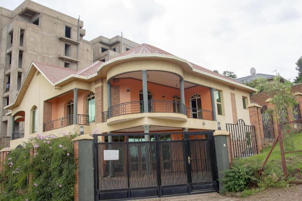 Kigali Beauty Hill View Apartment ภายนอก รูปภาพ